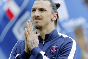 开云官网2026-欧冠淘汰赛焦点战，深圳队掀翻湖人，当平行宇宙的哨声吹响