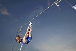 开云体育在线-季后赛抢七焦点战，活塞铁血防守击溃老鹰，汽车城重燃冠军之火