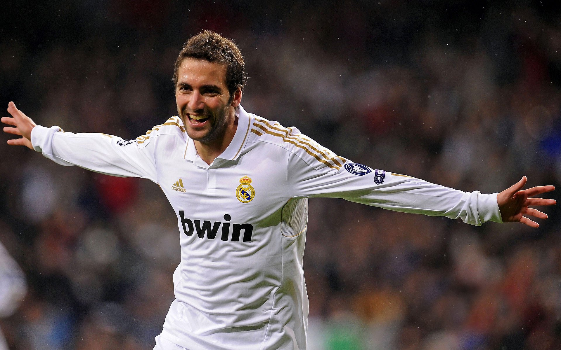 梅西的降维打击，当欧冠淘汰赛成为他的私人舞台