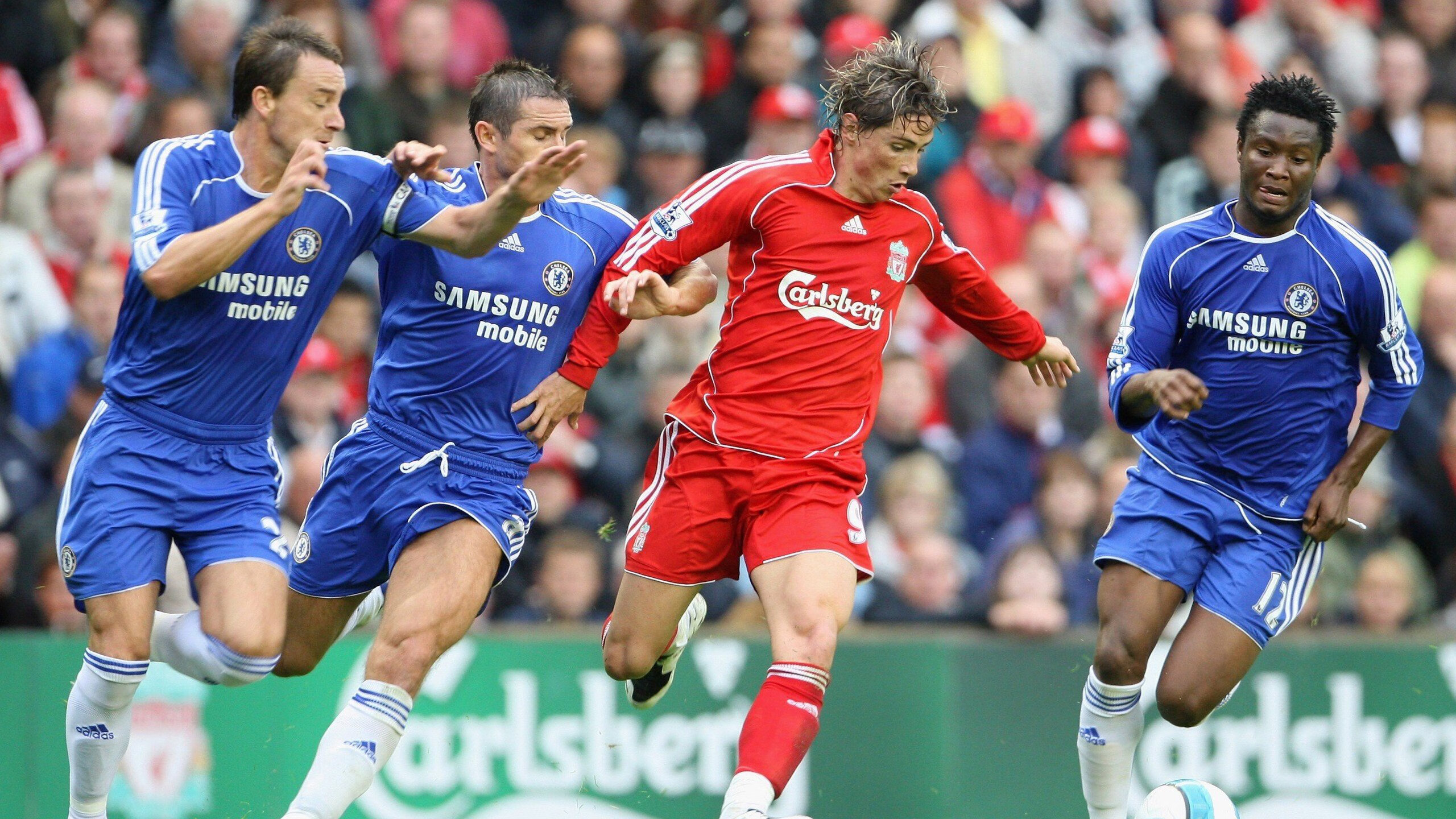 欧冠半决赛之夜，姆巴佩全场最佳无争议，巴黎王子公园球场见证新王登基