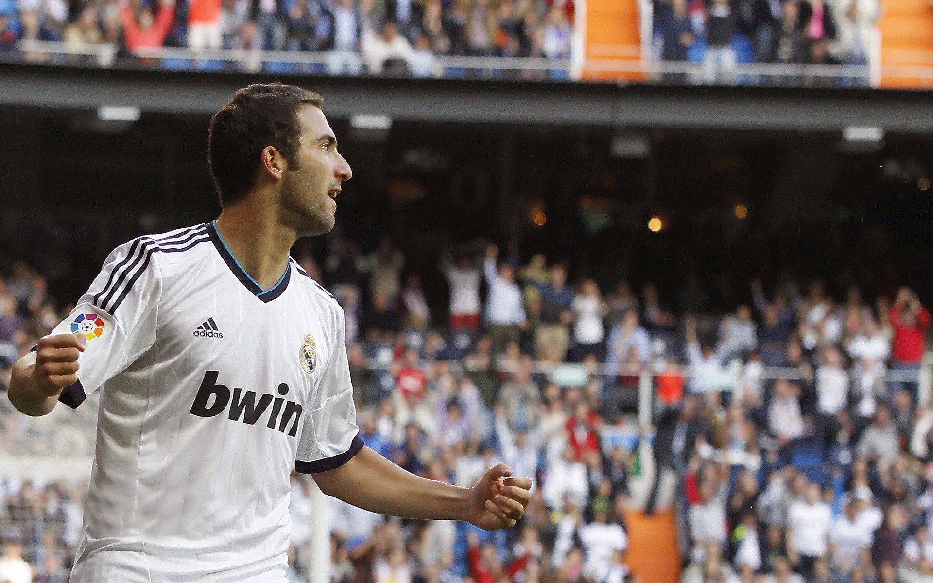 格纳布里一剑封喉！AC米兰爆冷苏格兰，德国飞翼成关键先生